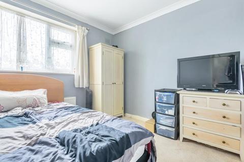 293 Bromley Road, Catford, London, SE6 2RH