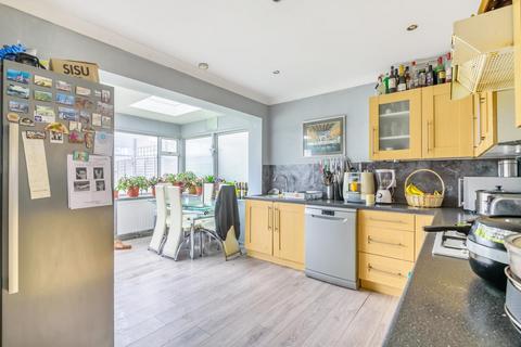 293 Bromley Road, Catford, London, SE6 2RH