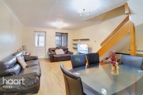 37 Badgers Close, Hayes, UB3 1LQ