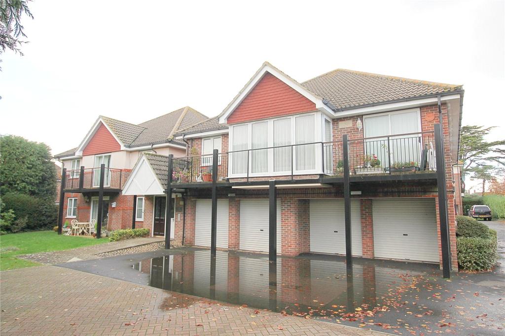 Station Road, Netley Abbey... 2 bed apartment £1,150 pcm (£265 pw)