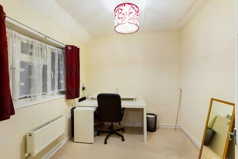 85 Broadcoombe, South Croydon, CR2 8HR