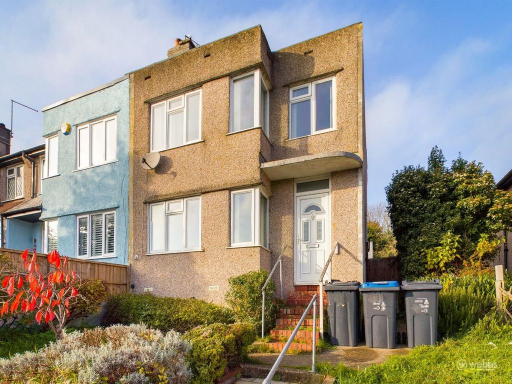 Addington Road, South Croydon 3 bed terraced house for sale £399,950