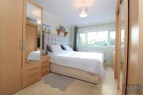 21 Manor View, Stevenage, SG2 8PE