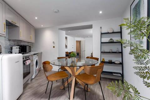 2 bedroom flat to rent, Pembridge Villas, Notting Hill, London, W11