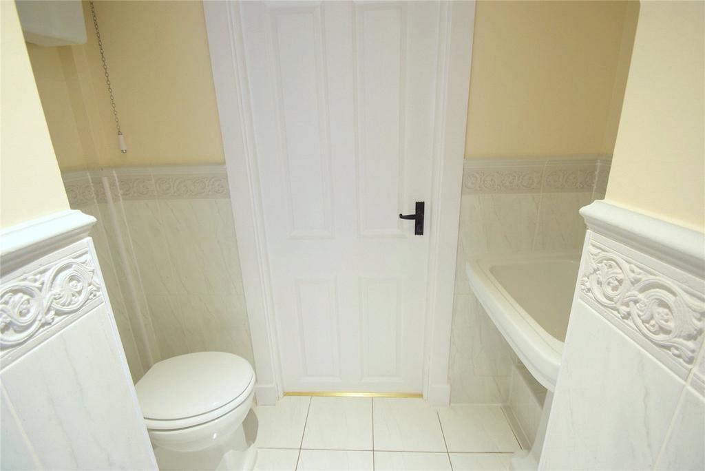 Jack &amp; Jill Bathroom