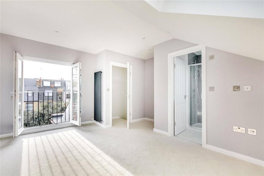 Broughton Road, London 3 bed £3,000 pcm (£692 pw)