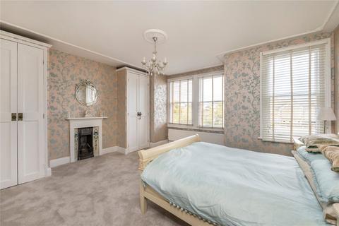 4 bedroom terraced house to rent, South Worple Way, East Sheen, London