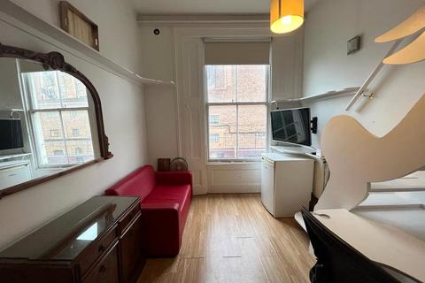 1 bedroom in a house share to rent - Coleridge Road, Finsbury Park, London, N4