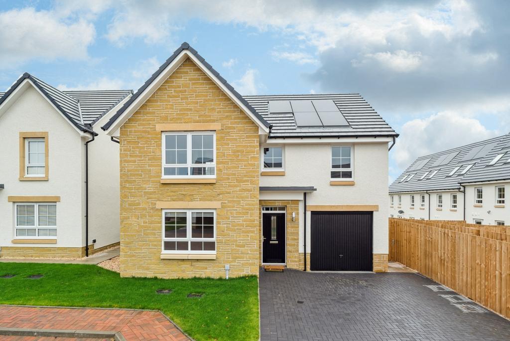 Lady Glen Crescent, Newton Mearns... 4 bed detached house £2,300 pcm (£531 pw)