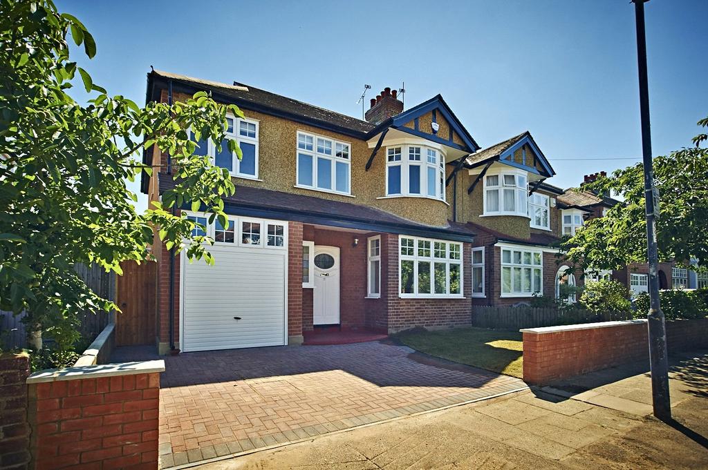 Chelwood Gardens, Kew, Richmond, Surrey, TW9 5 bed semidetached house