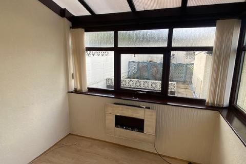 18 Gwernant, Cwmllynfell, Swansea, SA9 2FT