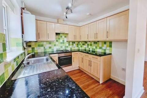 2 bedroom flat for sale - Clydesdale Road, Hornchurch RM11