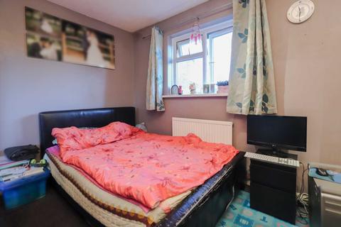 2 bedroom terraced house for sale, Nevada Close, New Malden