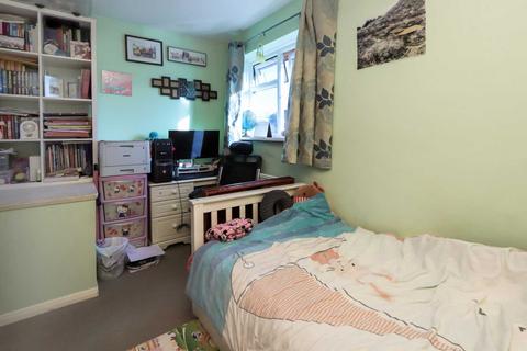 7 Nevada Close, New Malden, KT3 3QY
