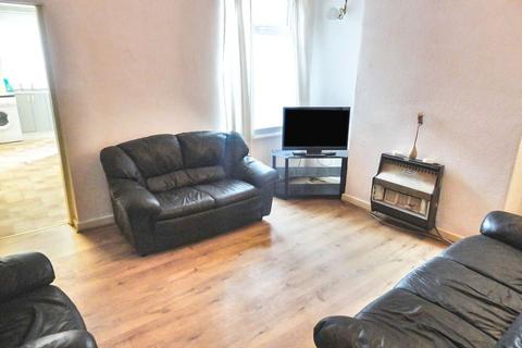 5 bedroom house to rent, Whitby Road, Fallowfield, M14