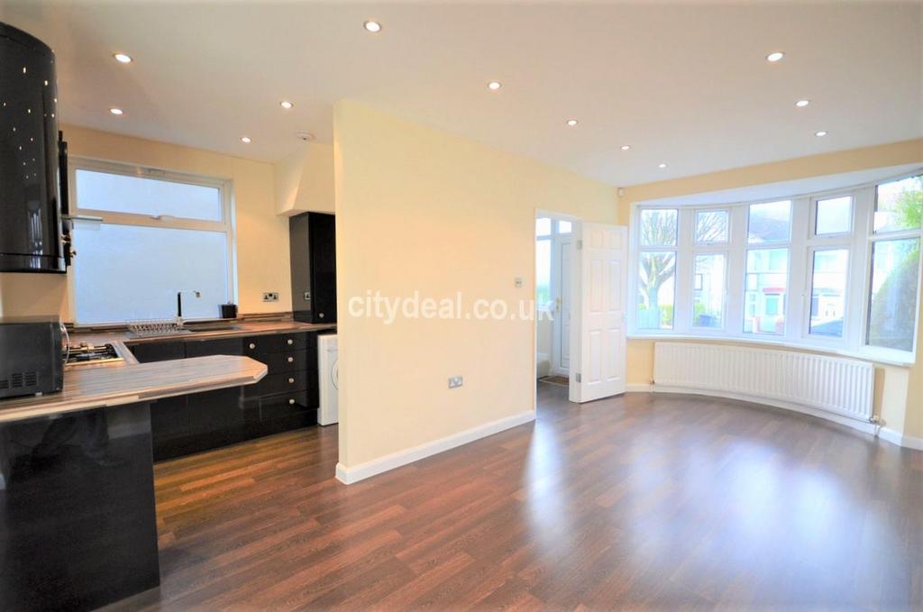Westbury Avenue, Southall UB1 2XB 2 bed terraced house for sale £440,000