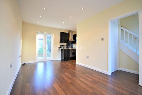 122 Westbury Avenue, Southall, UB1 2XB