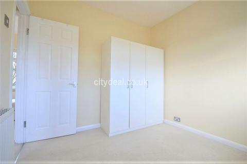122 Westbury Avenue, Southall, UB1 2XB