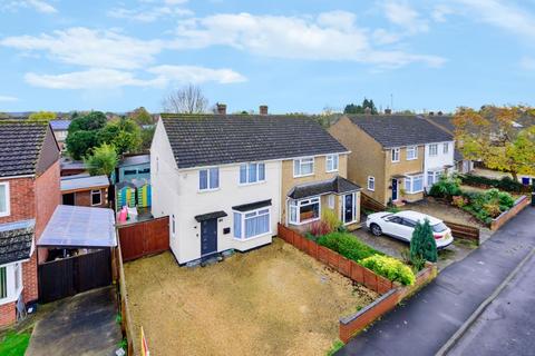 7 Edinburgh Drive, Kidlington, OX5 2JF