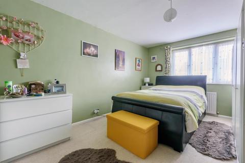 7 Edinburgh Drive, Kidlington, OX5 2JF