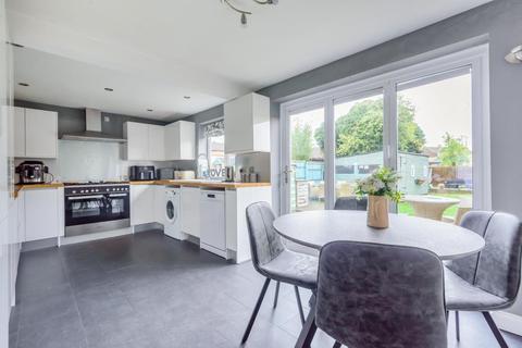 7 Edinburgh Drive, Kidlington, OX5 2JF
