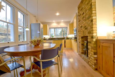 40 Courthope Road, London, NW3 2LD