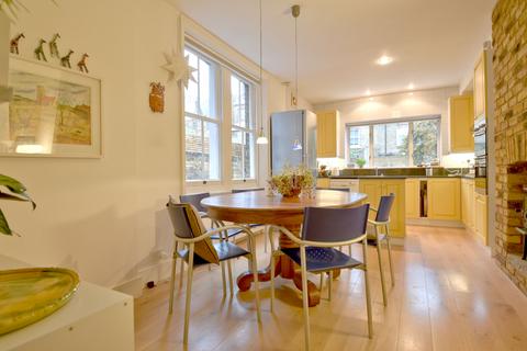 40 Courthope Road, London, NW3 2LD