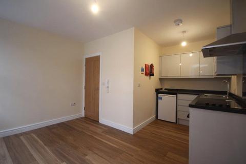 Studio to rent, Marefair, Northampton, NN1