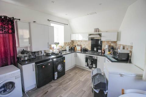 3 bedroom apartment for sale, Centrally Located*Lift & Stair Access*3 Double Bedrooms*En Suite & Walk in Wardrobe*