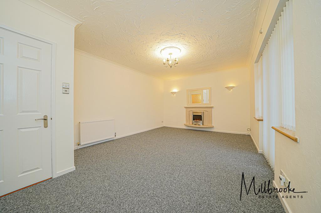 Leigh Road, Boothstown, Manchester, M28 2 bed apartment £795 pcm (£183 pw)