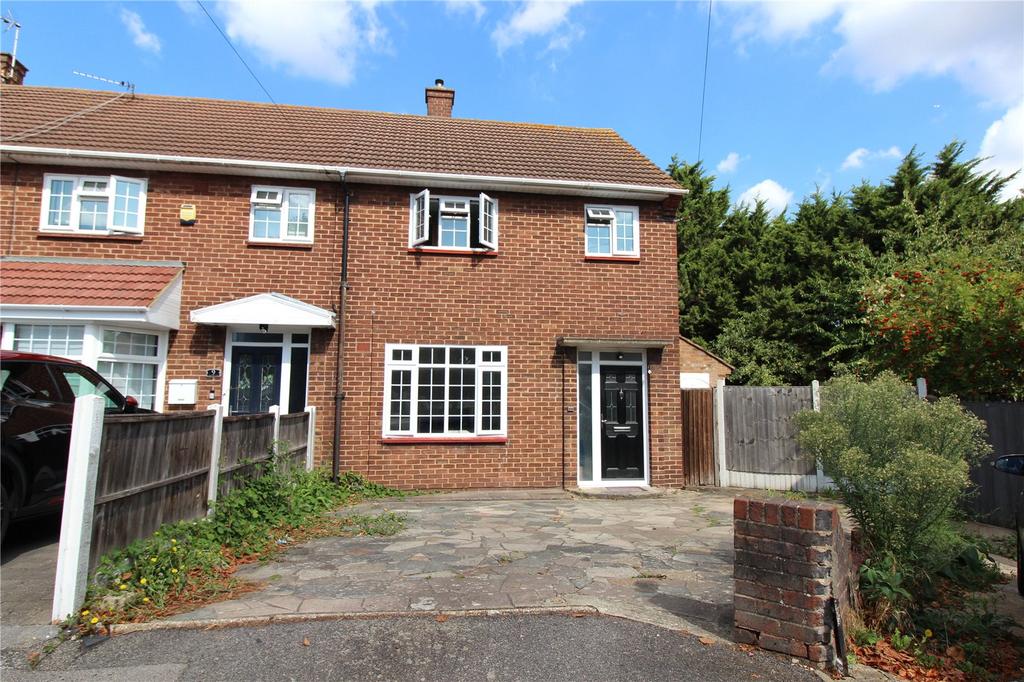 Charlbury Close, RM3 3 bed end of terrace house £1,700 pcm (£392 pw)