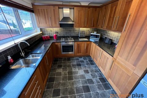 40 Caemawr Gardens, Porth, CF39 9DB