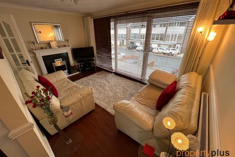 40 Caemawr Gardens, Porth, CF39 9DB