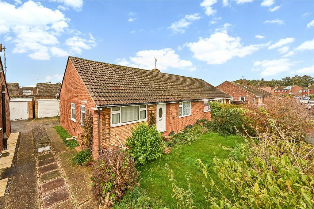 Grasmere Road, Kennington, Ashford, Kent, TN24 2 bed bungalow for sale ...