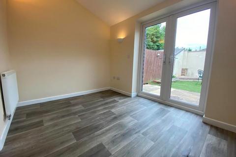 2 bedroom semi-detached house to rent, Prince Street, Wisbech