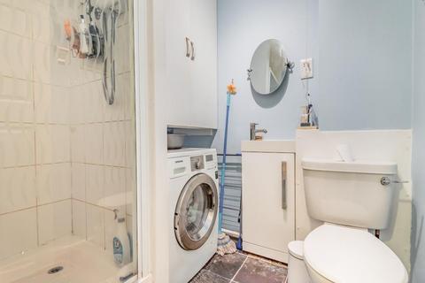 1, Winstonrose Court, 15 Sheendale Road, Richmond, TW9 2JL