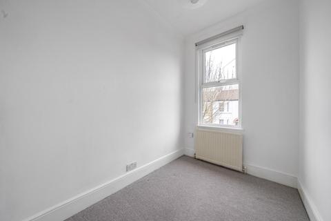 19 Petersfield Road, London, W3 8NY