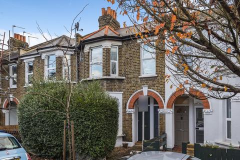 19 Petersfield Road, London, W3 8NY