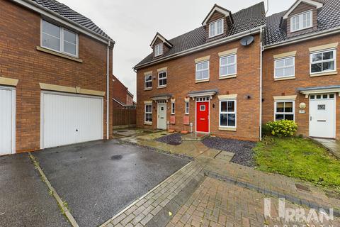 3 bedroom townhouse for sale - Selset Way, Hull, Yorkshire, HU7