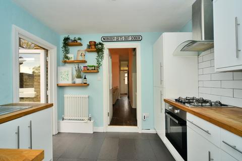 45a Hampton Road, Worcester Park, KT4 8EU