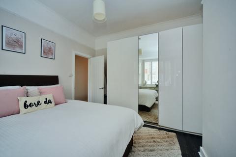 45a Hampton Road, Worcester Park, KT4 8EU