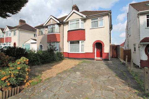 18 Abergeldie Road, London, SE12 8BJ
