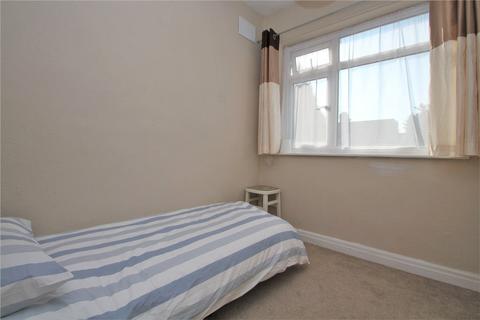 18 Abergeldie Road, London, SE12 8BJ