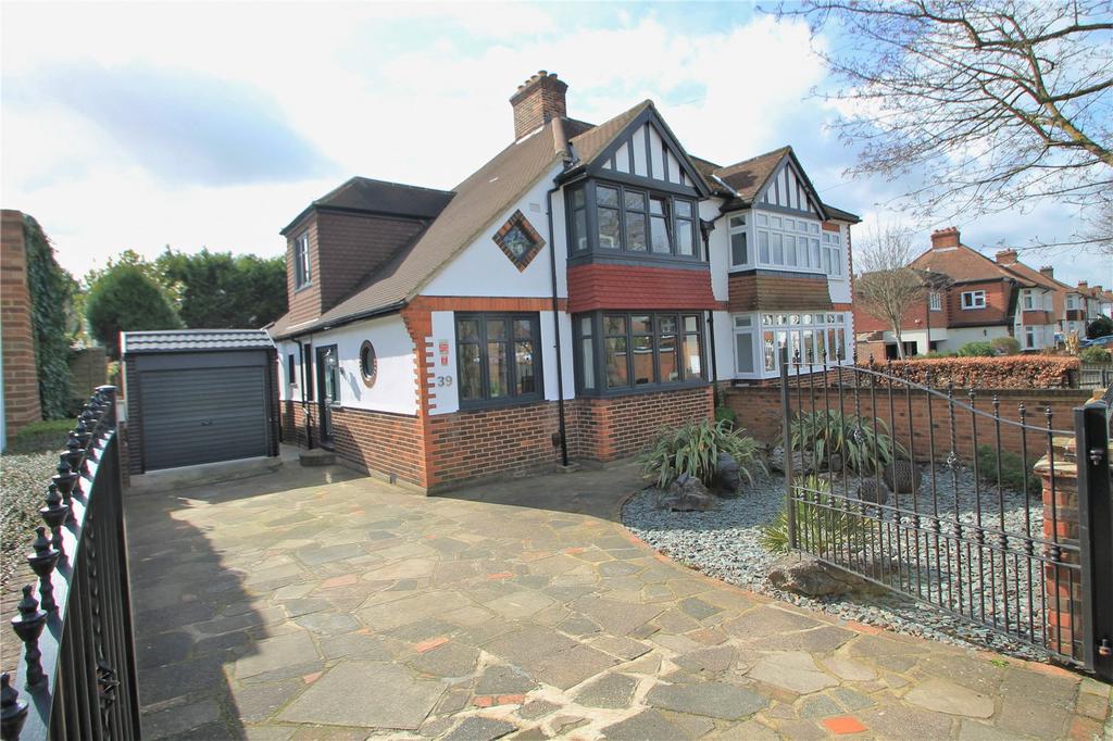 Chatham Avenue Hayes Bromley Br2 4 Bed Semi Detached House £750 000