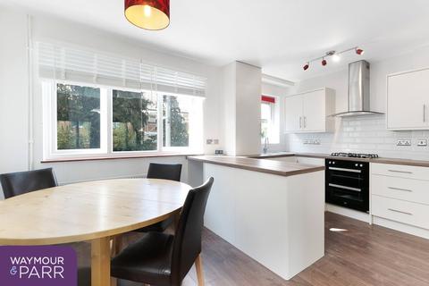 83 Carston Close, London, SE12 8DX