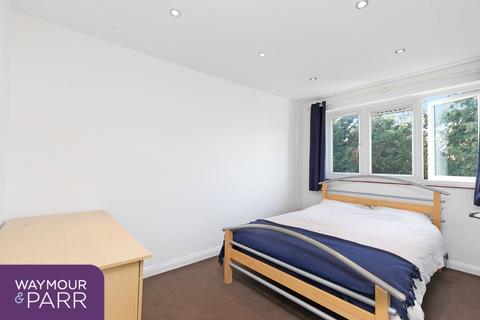 83 Carston Close, London, SE12 8DX
