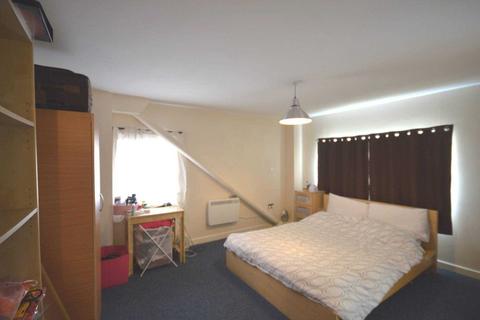 2 bedroom apartment to rent, Hermit Road, Canning Town