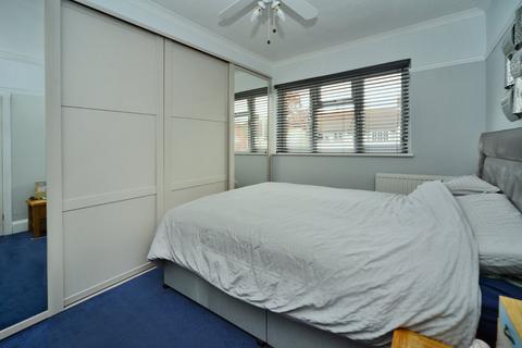 20 Caverleigh Way, Worcester Park, KT4 8DG