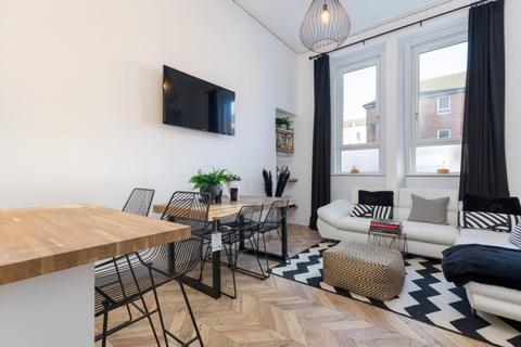 2/1, 42 Dixon Road, Glasgow, G42 8AY