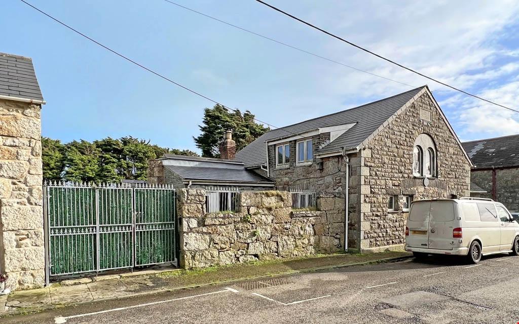 Sheffield, between Mousehole and Newlyn, Cornwall 4 bed detached house